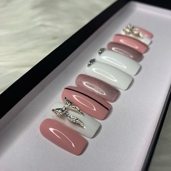 Pink and Bow (Cat Eye) Press On Nails | Handmade Press On Nails | Fake Nails - Picture 3 of 10